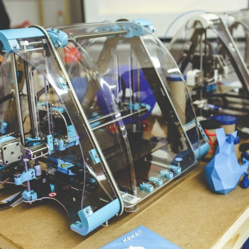 Impresora 3d en taller mecánico